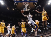 开云体育下载-阿隆索神级策略演绎绝地反击，雷诺险胜法拉利成就经典一役