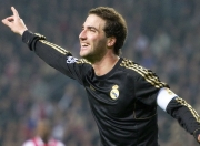 开云世界杯2026-北境冰锋刺穿南大王，楚阿梅尼的雪国征服记